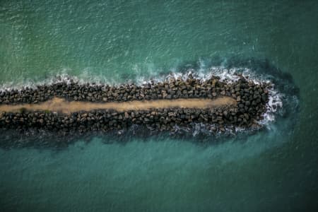 Aerial Image of ENTRANCE TO THE TWEED RIVER IN NORTHERN NSW.