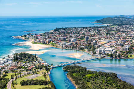 Aerial Image of THE ENTRANCE