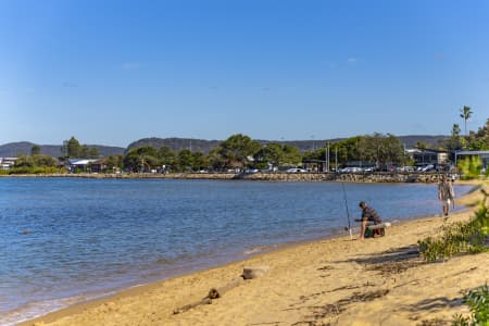 Aerial Image of ETTALONG BEACH