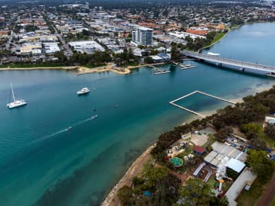 Aerial Image of HALLS HEAD