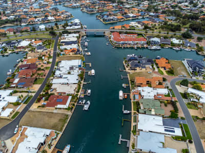 Aerial Image of HALLS HEAD