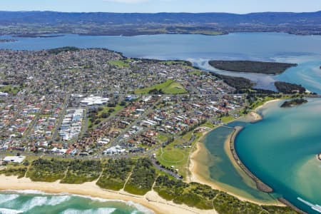Aerial Image of LAKE ILLAWARRA