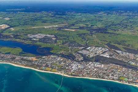 Aerial Image of REINSCOURT