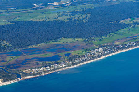 Aerial Image of PEPPERMINT GROVE BEACH