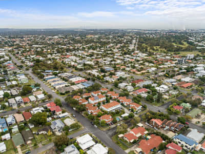 Aerial Image of WYNNUM WEST