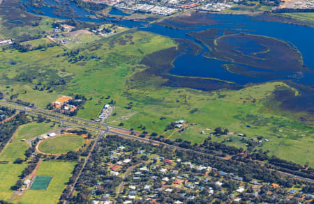 Aerial Image of REINSCOURT