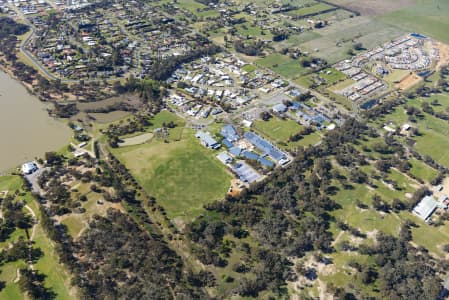 Aerial Image of LAKE ALBERT