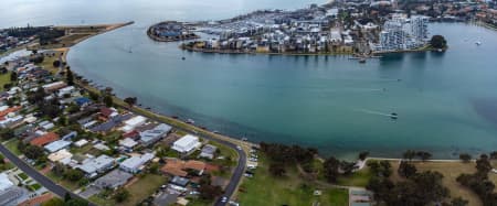 Aerial Image of HALLS HEAD