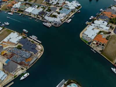 Aerial Image of HALLS HEAD