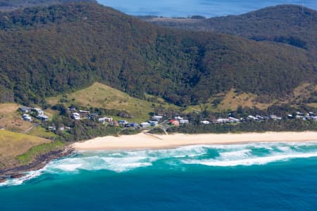 Aerial Image of BLUEYS BEACH
