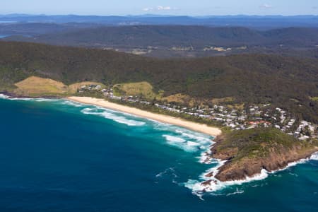 Aerial Image of BLUEYS BEACH