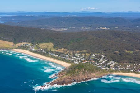 Aerial Image of BLUEYS BEACH