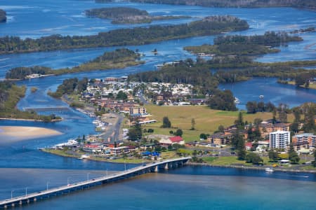 Aerial Image of TUNCURRY