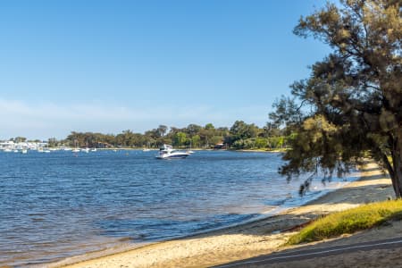 Aerial Image of CRAWLEY