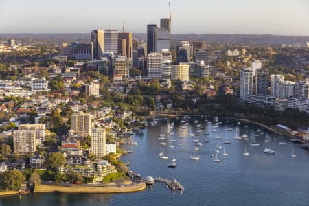 Aerial Image of MCMAHONS POINT