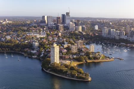 Aerial Image of MCMAHONS POINT