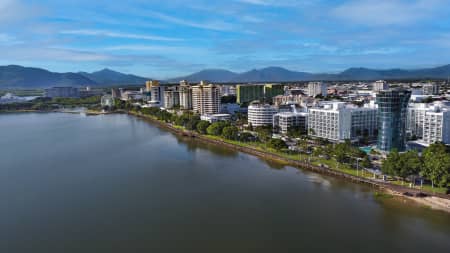 Aerial Image of CAIRNS CITY