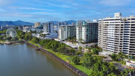 Aerial Image of CAIRNS CITY