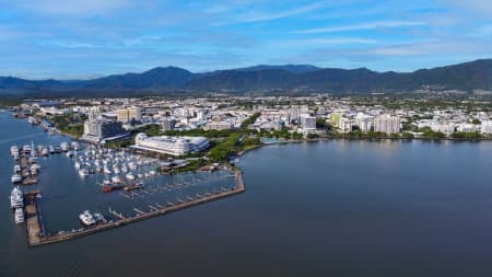 Aerial Image of CAIRNS CITY