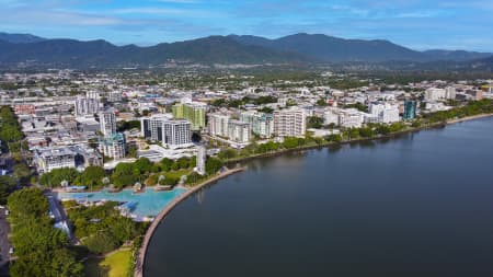 Aerial Image of CAIRNS CITY