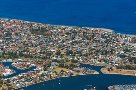 Aerial Image of HALLS HEAD