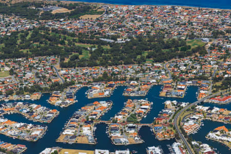 Aerial Image of HALLS HEAD