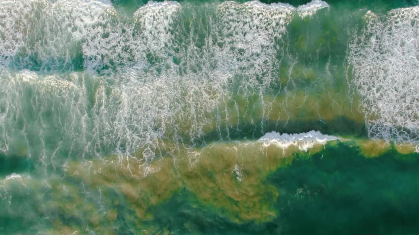 Aerial Image of BREAKING WAVE AT MANLY