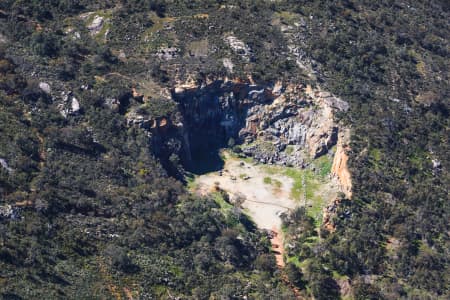 Aerial Image of MOUNTAIN QUARRY