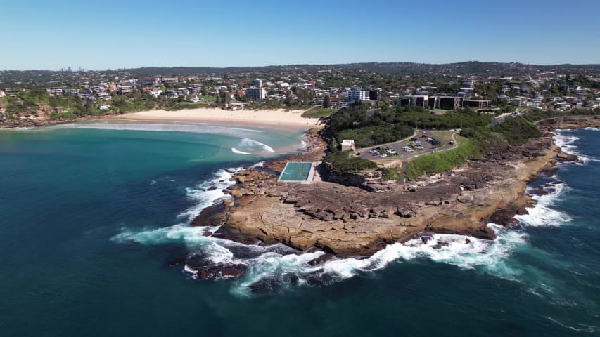 Aerial Image of FRESHWATER ROCKPOOL AND HARBORD DIGGERS