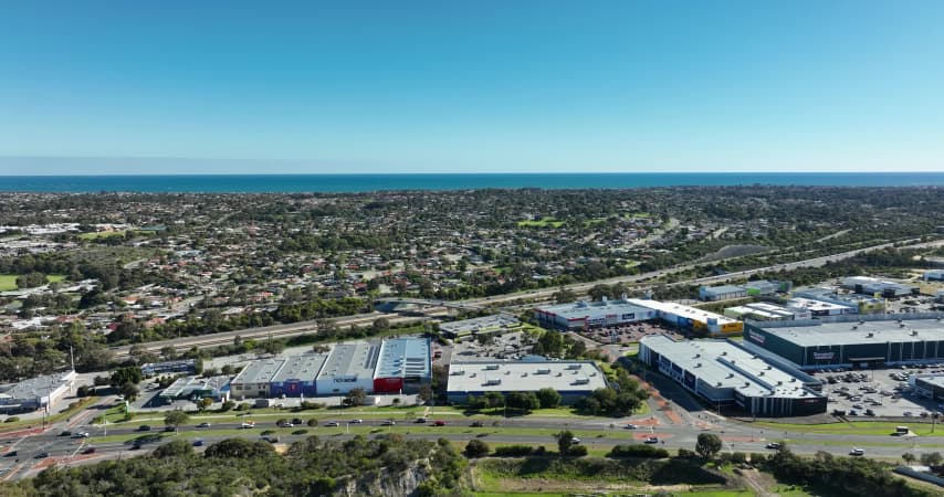 Aerial Image of EDGEWATER