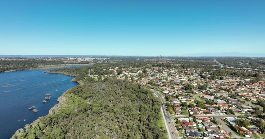 Aerial Image of EDGEWATER