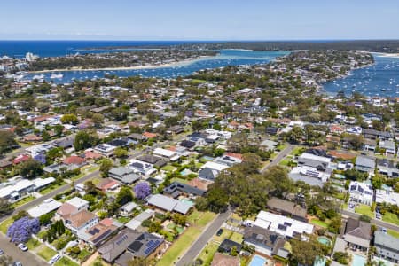 Aerial Image of WOOLOOWARE