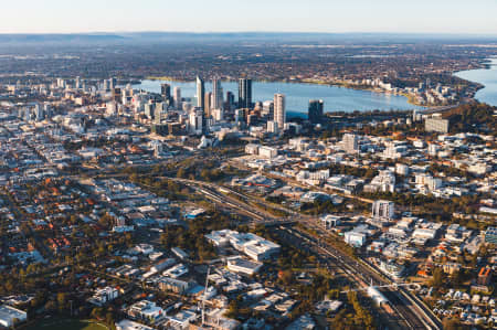 Aerial Image of LEEDERVILLE TOWARDS PERTH CBD