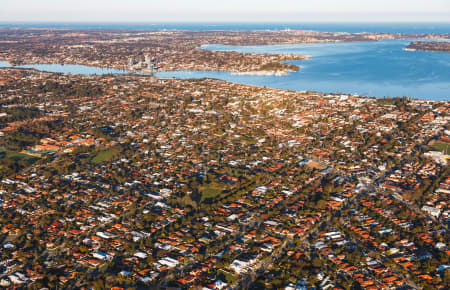Aerial Image of COMO FACING CANNING BRIDGE