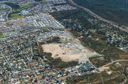 Aerial Image of GOLDEN BAY