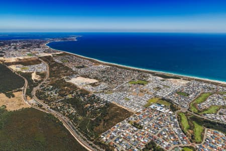 Aerial Image of GOLDEN BAY