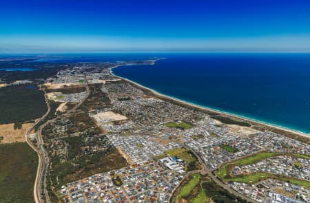 Aerial Image of GOLDEN BAY