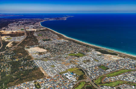 Aerial Image of GOLDEN BAY