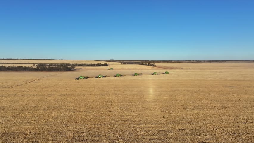 Aerial Image of MERREDIN