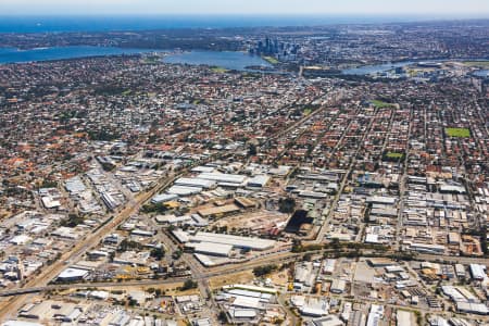 Aerial Image of WELSHPOOL TOWARDS PERTH CBD