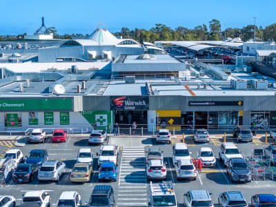 Aerial Image of WARWICK