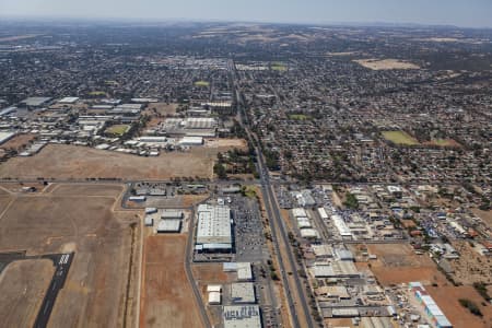 Aerial Image of SALISBURY SOUTH