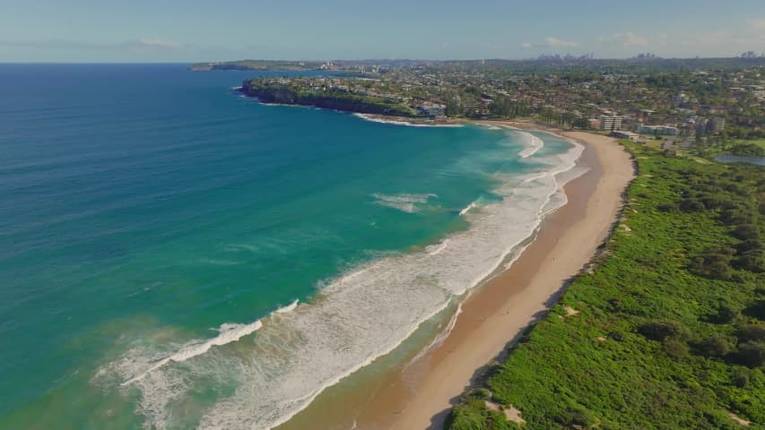 Aerial Image of CURL CURL TO DEE WHY