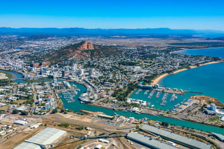 Aerial Image of TOWNSVILLE, NORTH WARD AND BELIGAN GARDENS