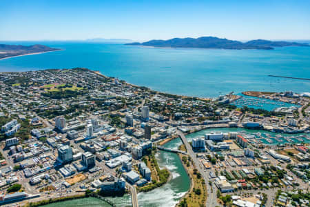 Aerial Image of TOWNSVILLE, NORTH WARD AND BELIGAN GARDENS