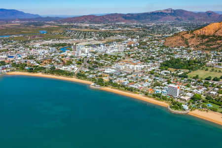 Aerial Image of TOWNSVILLE, NORTH WARD AND BELIGAN GARDENS