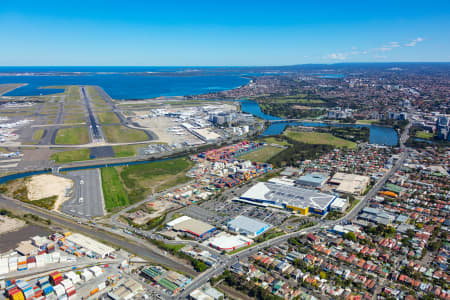 Aerial Image of ST PETERS AND TEMPE