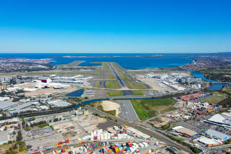 Aerial Image of ST PETERS AND TEMPE