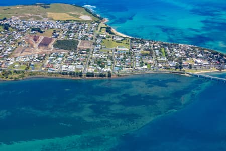 Aerial Image of SAN REMO VICTORIA