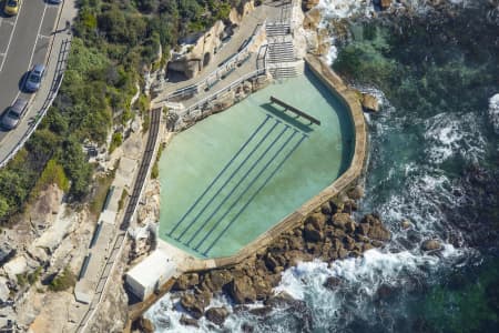 Aerial Image of BRONTE BATHS